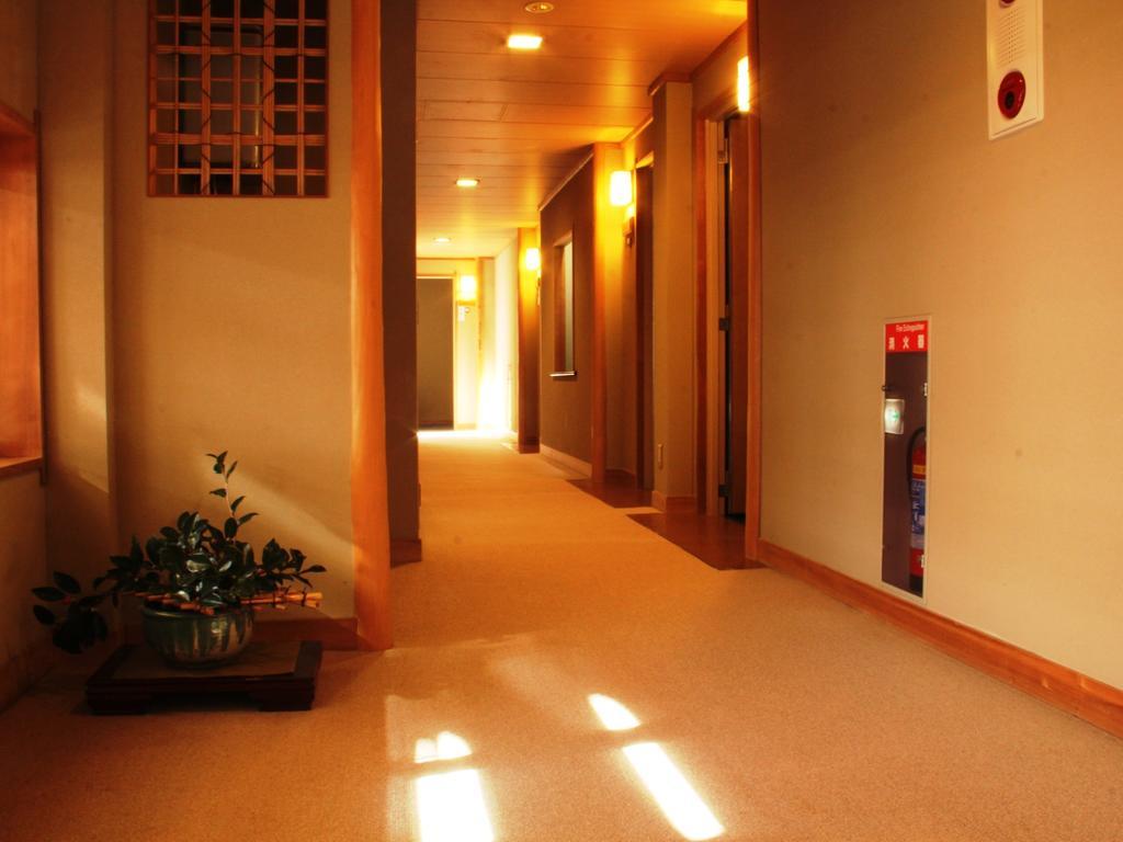 Yamatoya Hotel Yamanouchi  Exterior photo